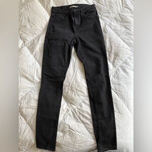 Levi’s Classic Black high rise skinny jeans